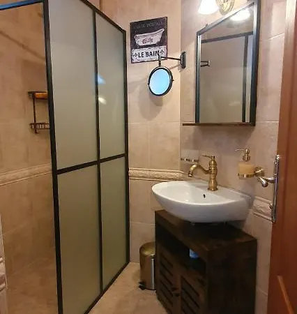 Bay View Nina 12c *